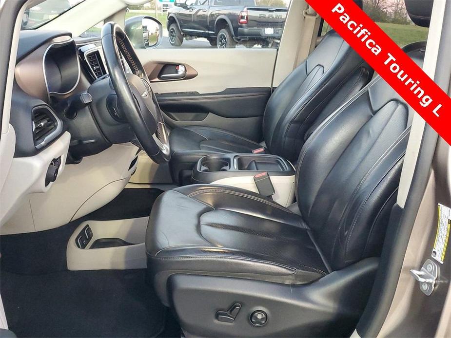 used 2018 Chrysler Pacifica car, priced at $15,477