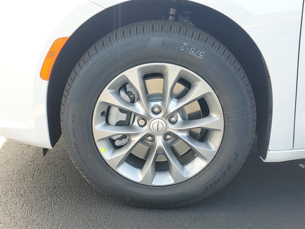 new 2026 Chrysler Pacifica car, priced at $45,280