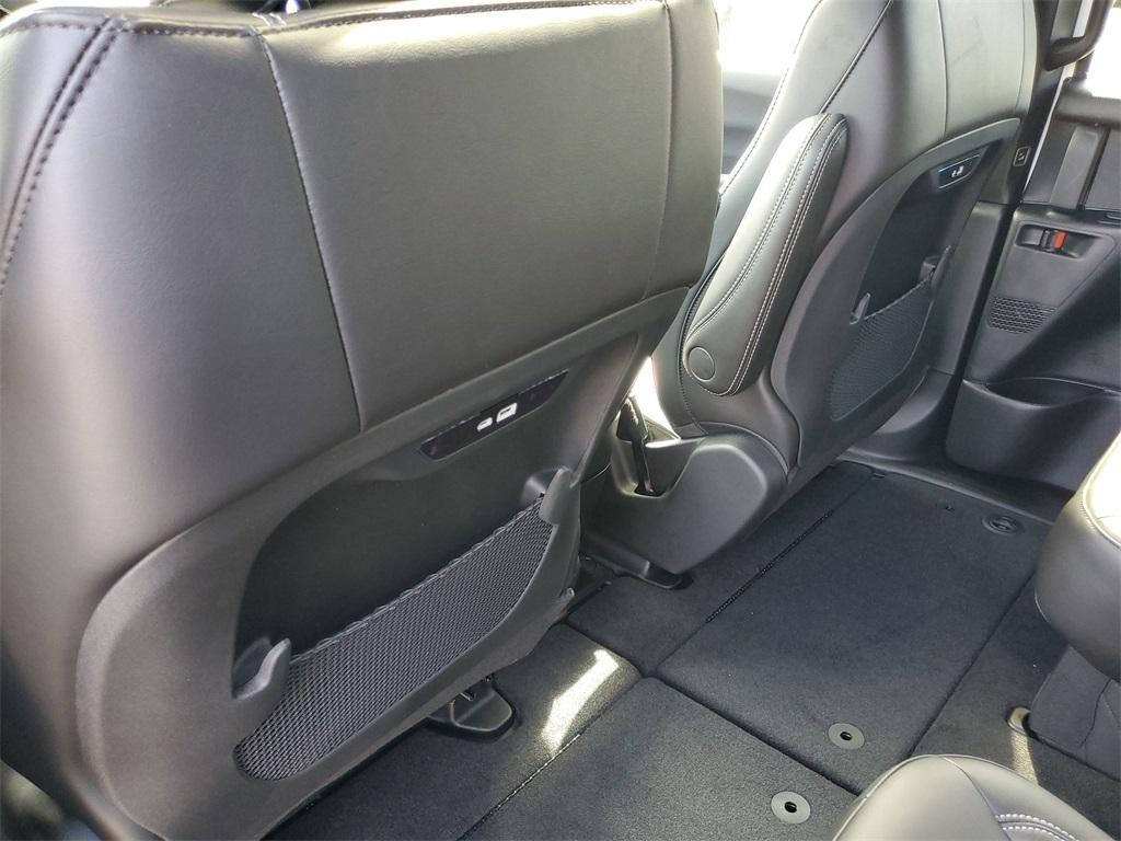 new 2026 Chrysler Pacifica car, priced at $45,280