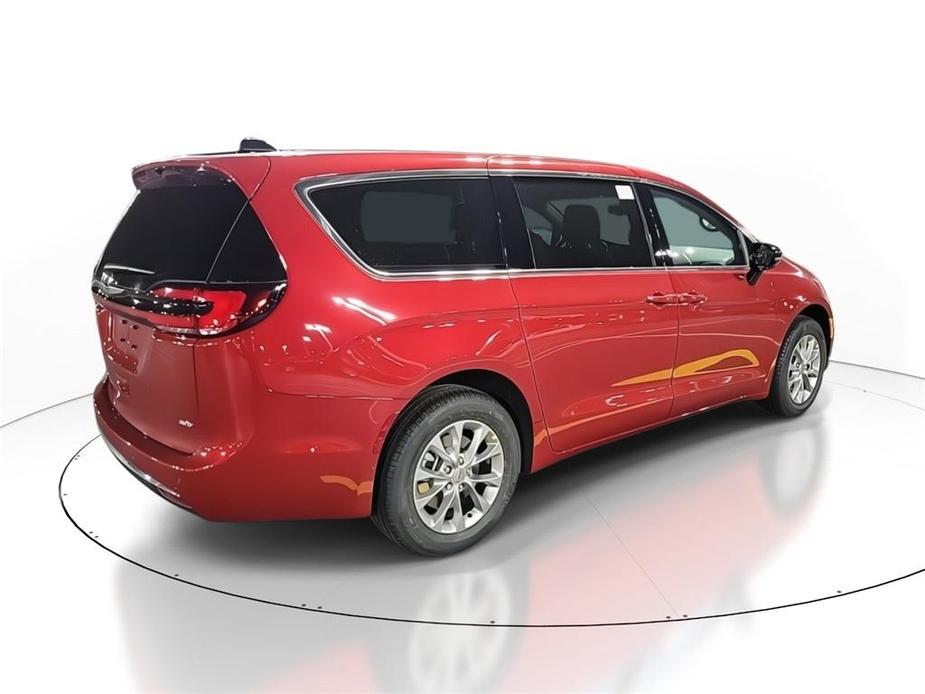 new 2025 Chrysler Pacifica car, priced at $50,275