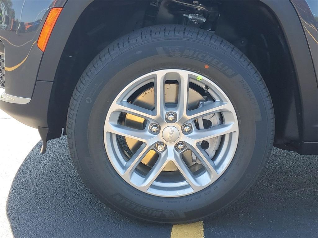new 2025 Jeep Grand Cherokee L car, priced at $42,920
