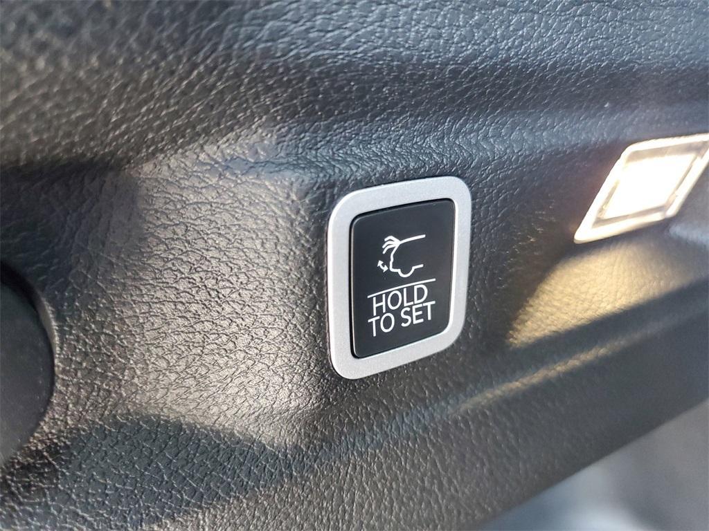 new 2025 Jeep Grand Cherokee L car, priced at $42,920