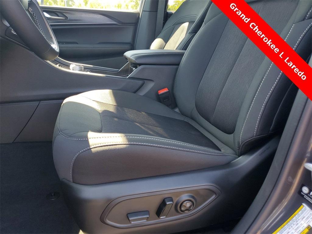new 2025 Jeep Grand Cherokee L car, priced at $40,043