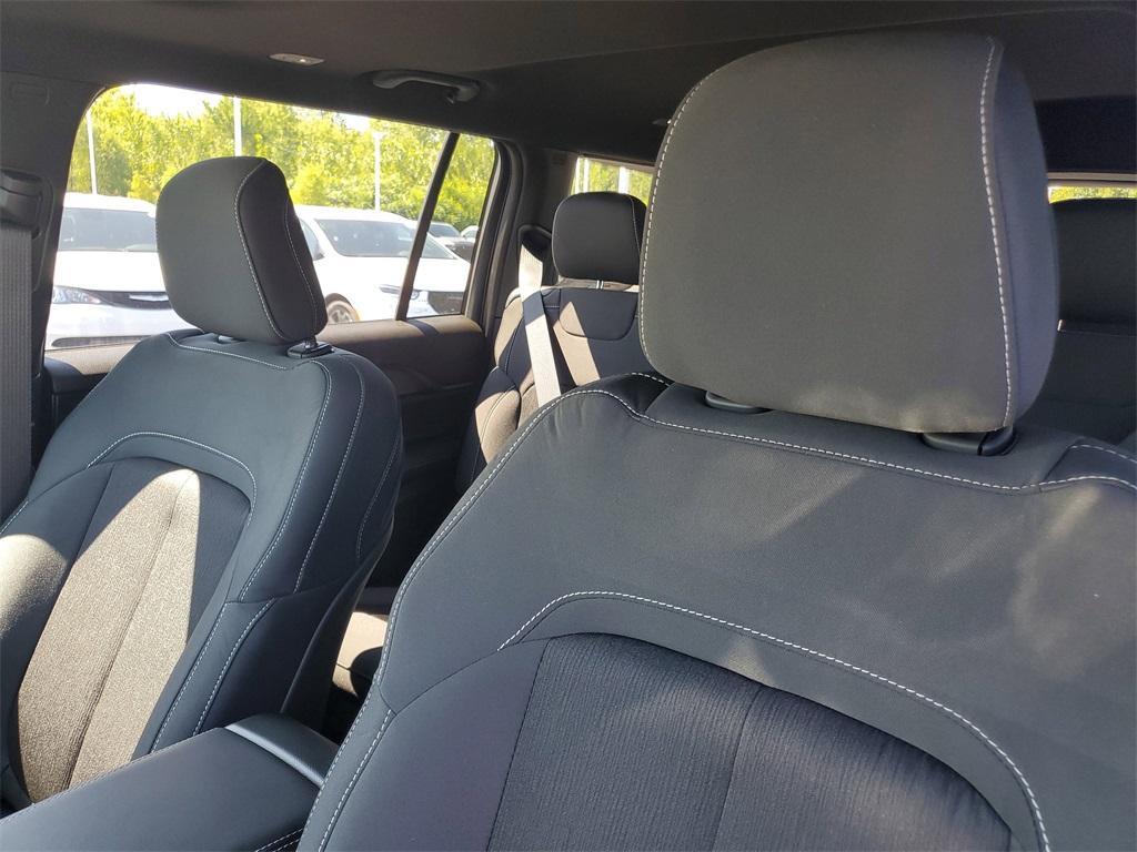 new 2025 Jeep Grand Cherokee L car, priced at $42,920