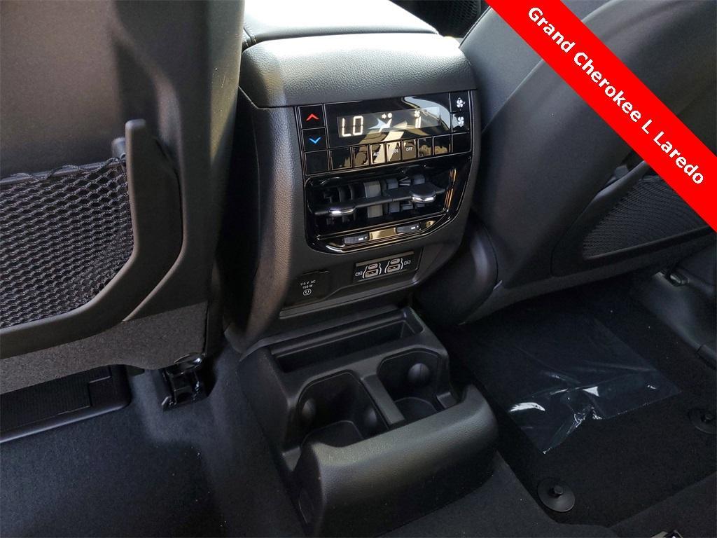 new 2025 Jeep Grand Cherokee L car, priced at $40,043