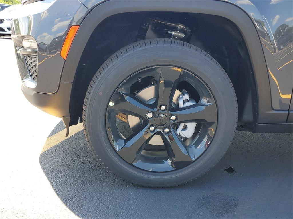 new 2025 Jeep Grand Cherokee car, priced at $41,862