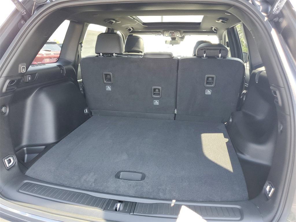 new 2025 Jeep Grand Cherokee car, priced at $41,862