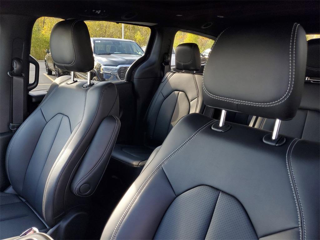new 2026 Chrysler Pacifica car, priced at $46,530