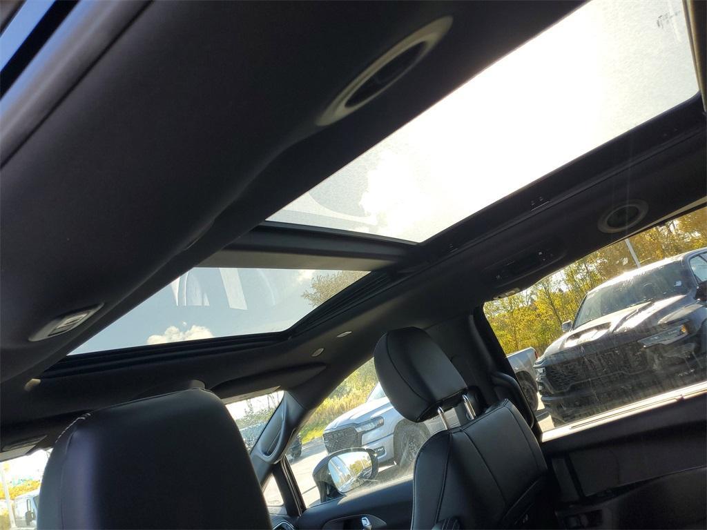 new 2026 Chrysler Pacifica car, priced at $46,530