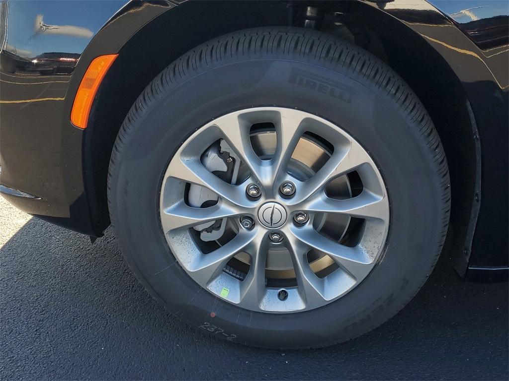 new 2026 Chrysler Pacifica car, priced at $46,530