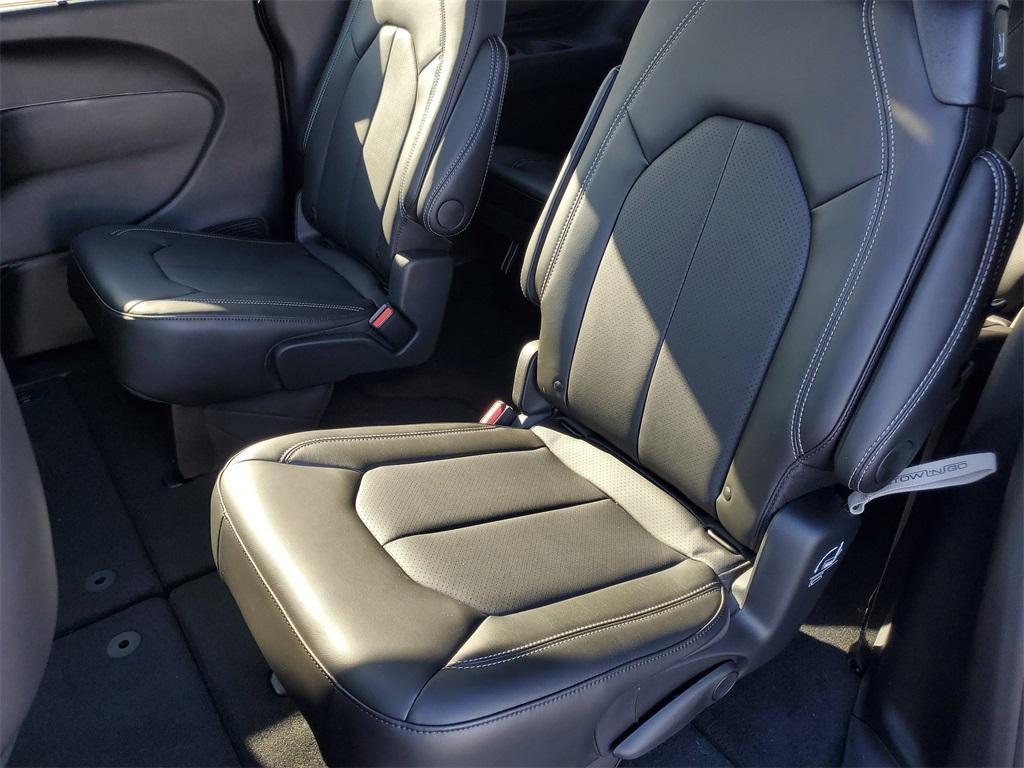 new 2026 Chrysler Pacifica car, priced at $46,530