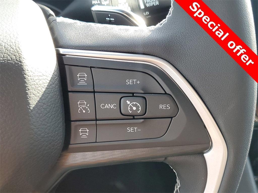 new 2025 Jeep Grand Cherokee car, priced at $35,532