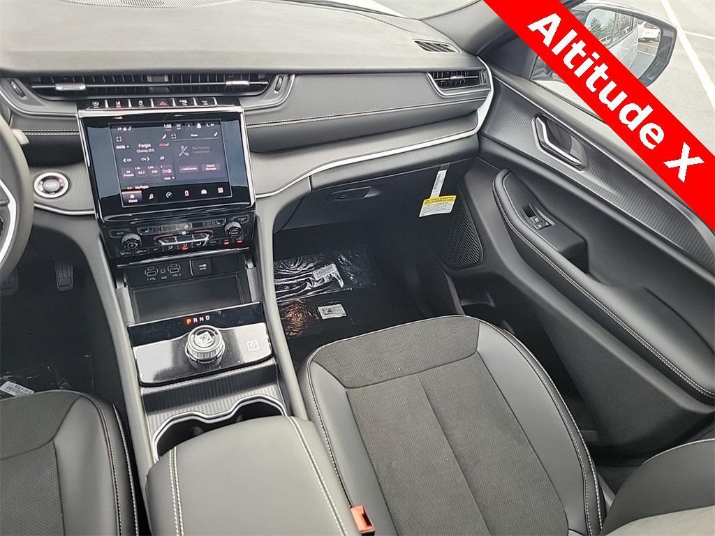 new 2025 Jeep Grand Cherokee L car, priced at $42,461