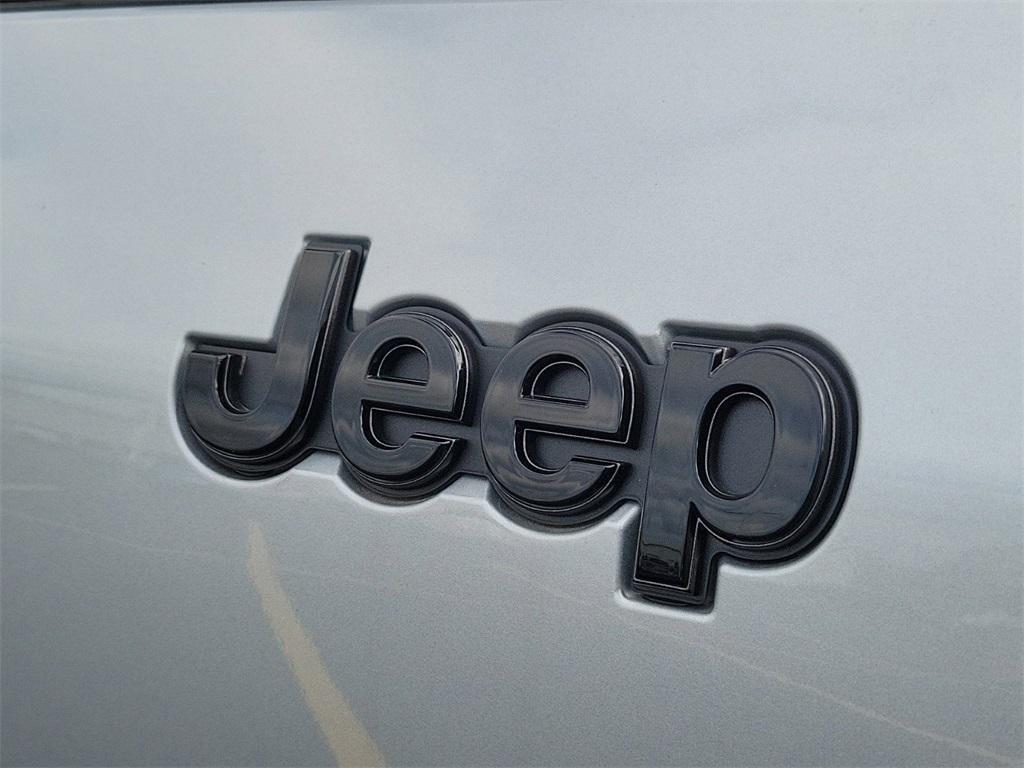 new 2025 Jeep Grand Cherokee L car, priced at $44,748