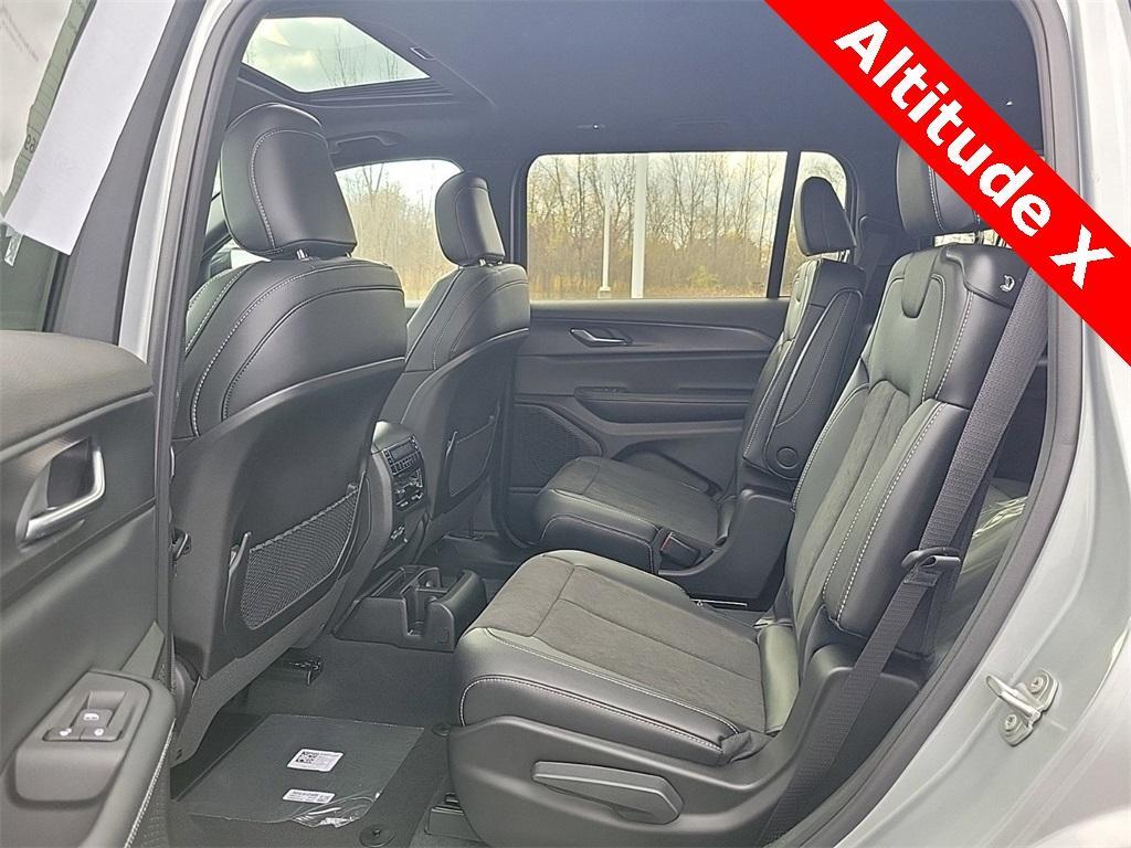 new 2025 Jeep Grand Cherokee L car, priced at $42,461