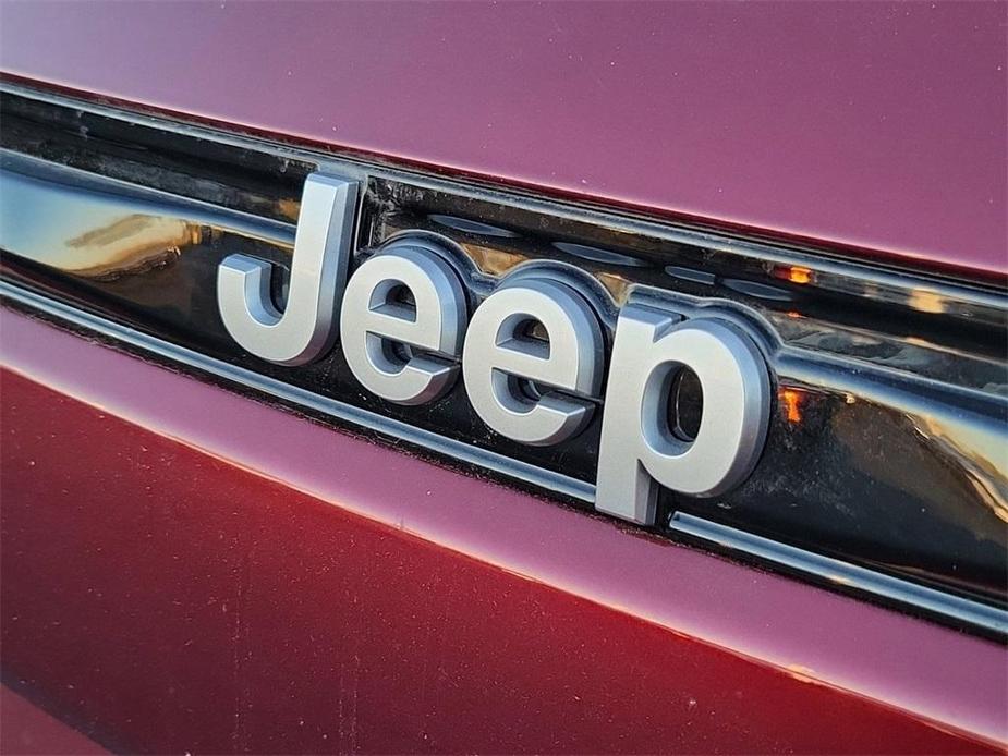 new 2025 Jeep Grand Cherokee car, priced at $49,726