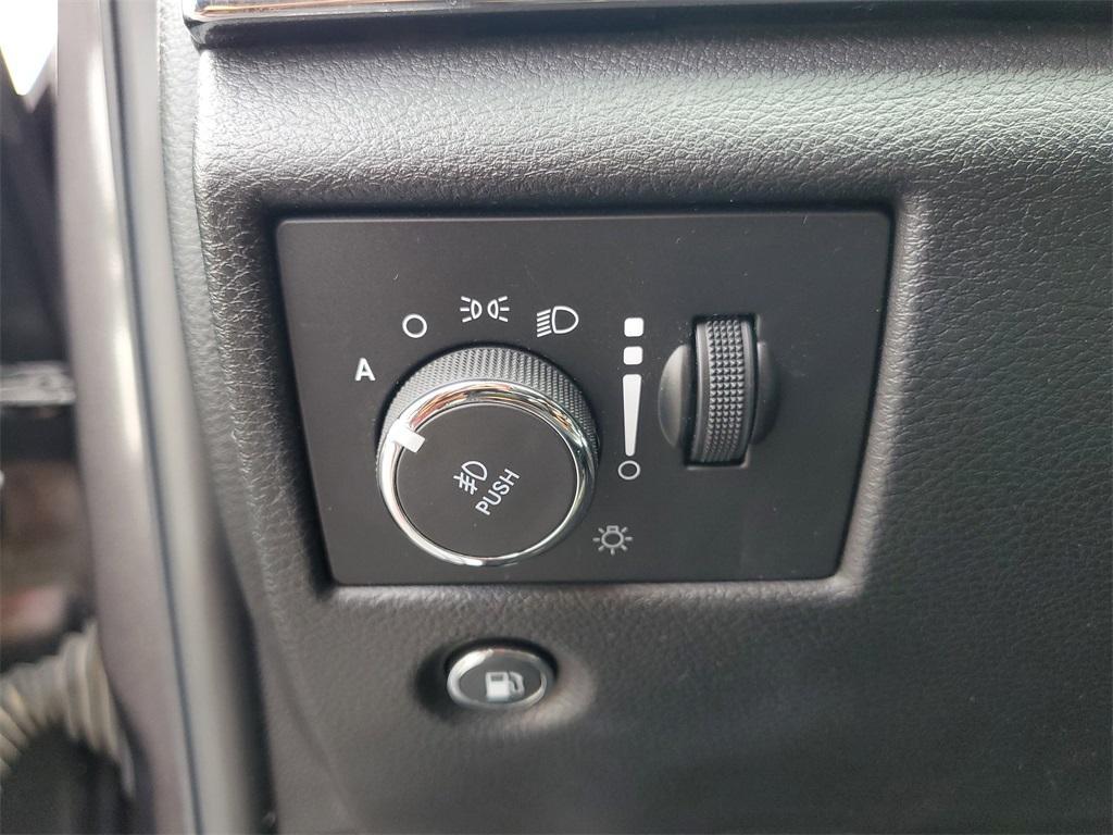 used 2019 Jeep Grand Cherokee car, priced at $16,977