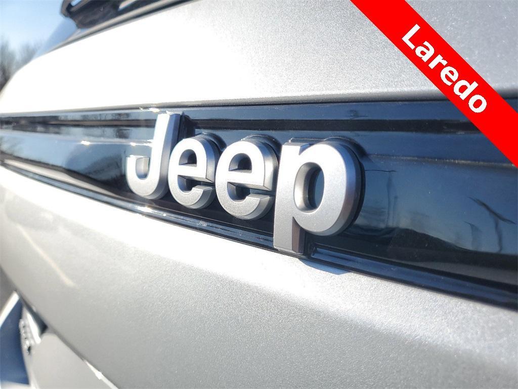 new 2025 Jeep Grand Cherokee car, priced at $38,970