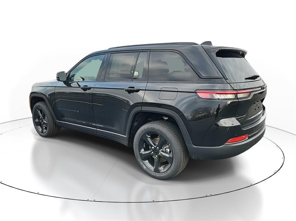 new 2025 Jeep Grand Cherokee car, priced at $44,170