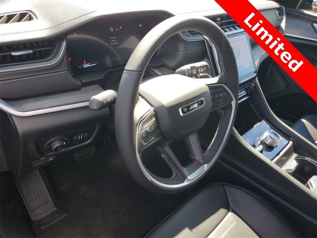 new 2025 Jeep Grand Cherokee car, priced at $43,783