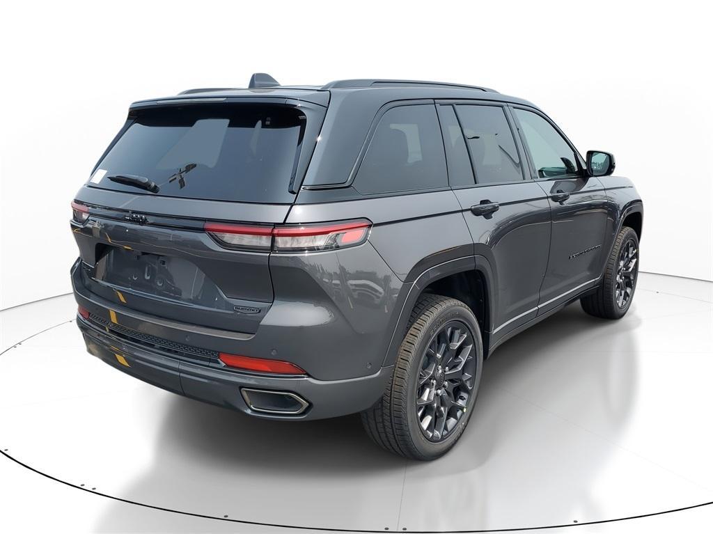 new 2025 Jeep Grand Cherokee car, priced at $55,005