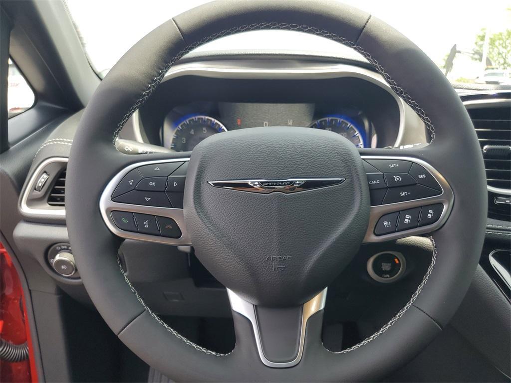 new 2025 Chrysler Pacifica car, priced at $45,748