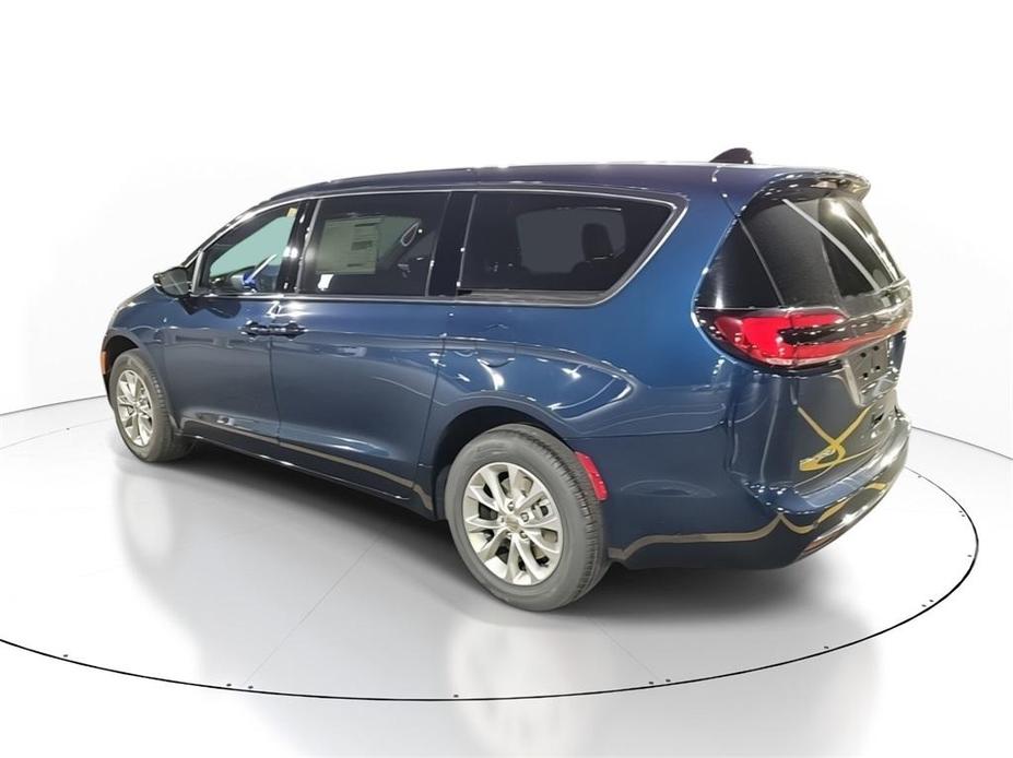 new 2025 Chrysler Pacifica car, priced at $46,030