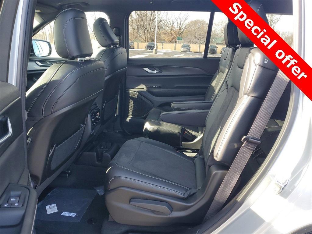 new 2025 Jeep Grand Cherokee L car, priced at $39,988