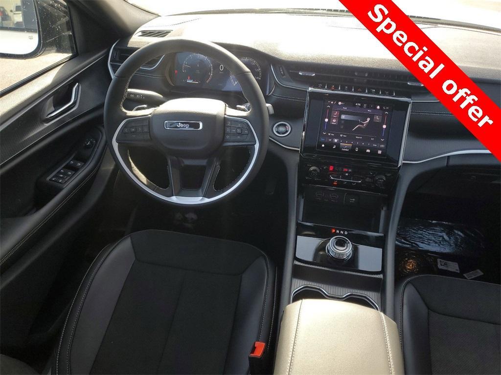 new 2025 Jeep Grand Cherokee L car, priced at $39,988