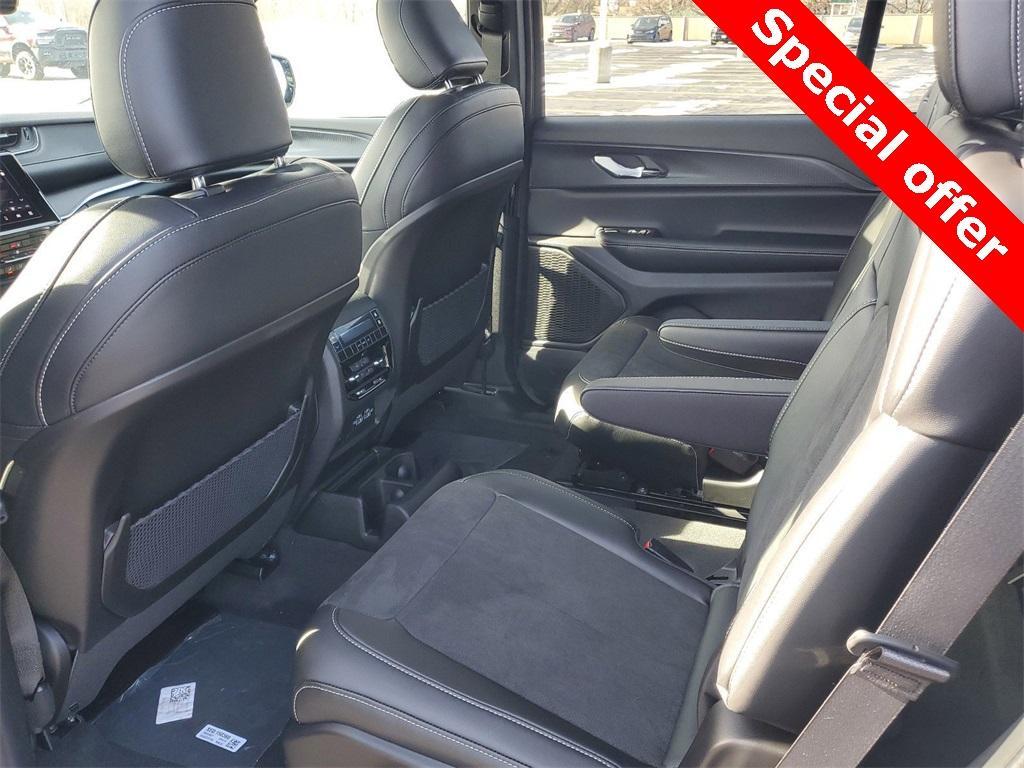 new 2025 Jeep Grand Cherokee L car, priced at $39,988