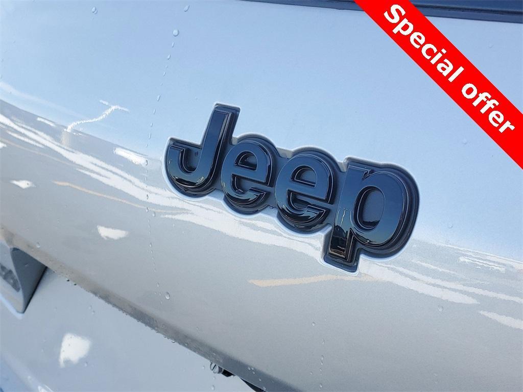 new 2025 Jeep Grand Cherokee L car, priced at $39,988