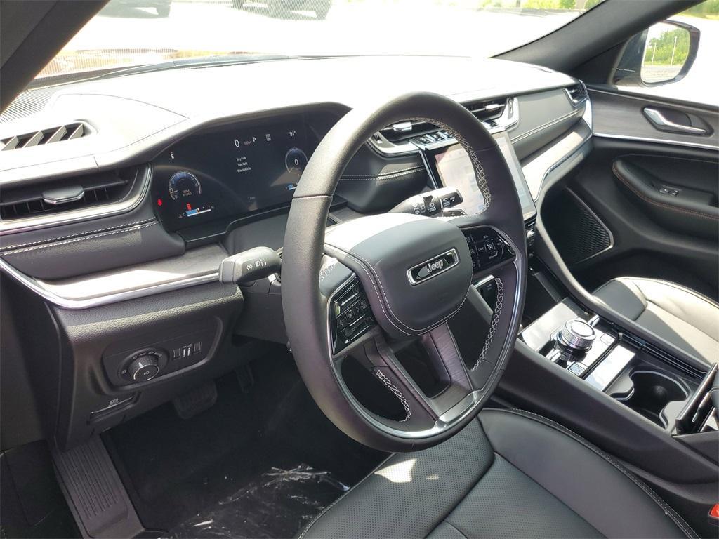 new 2025 Jeep Grand Cherokee car, priced at $51,387