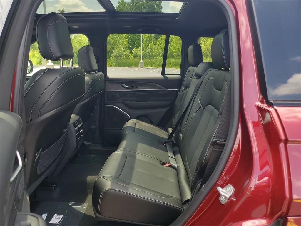 new 2025 Jeep Grand Cherokee car, priced at $51,387