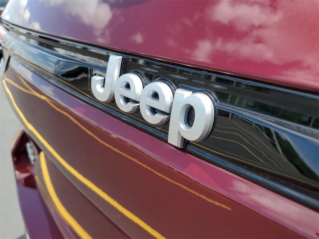new 2025 Jeep Grand Cherokee car, priced at $51,387