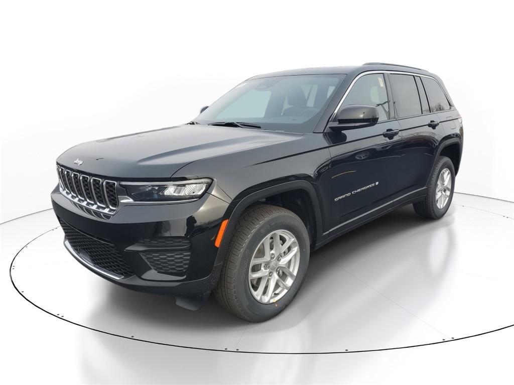 new 2025 Jeep Grand Cherokee car, priced at $38,970