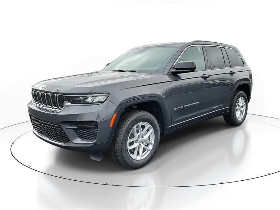 new 2025 Jeep Grand Cherokee car, priced at $39,006