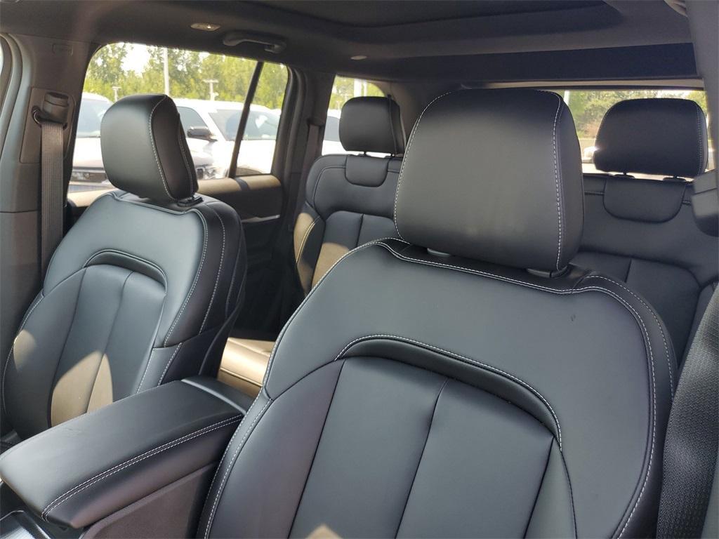 new 2025 Jeep Grand Cherokee car, priced at $48,986