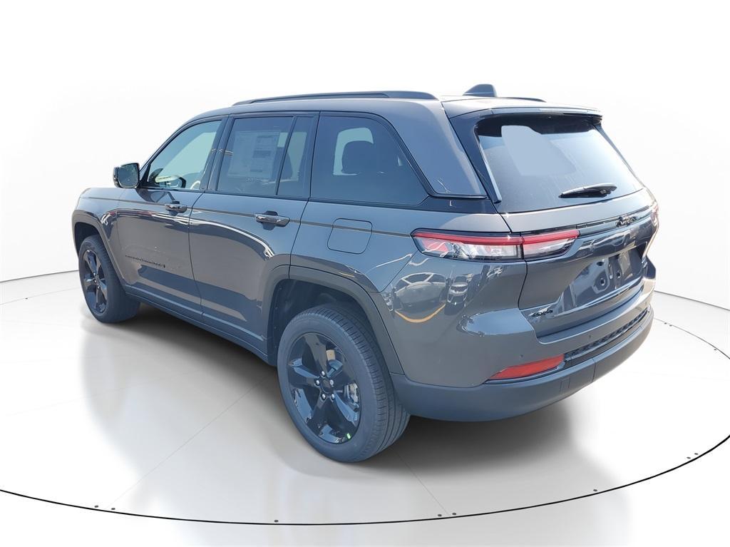 new 2025 Jeep Grand Cherokee car, priced at $48,986