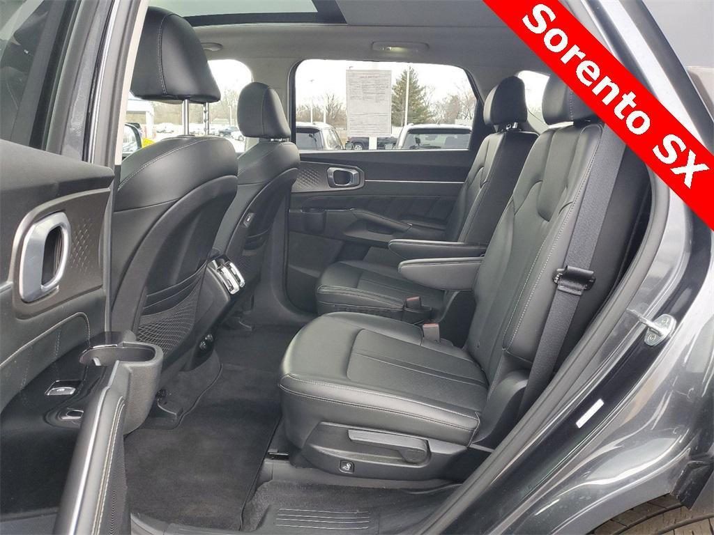 used 2021 Kia Sorento car, priced at $24,977