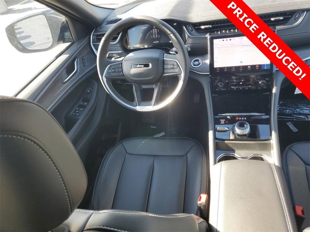 new 2025 Jeep Grand Cherokee car, priced at $41,941