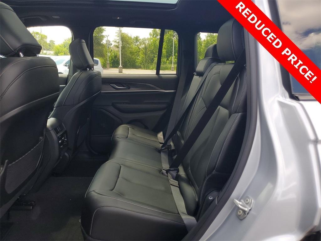 new 2025 Jeep Grand Cherokee car, priced at $44,488