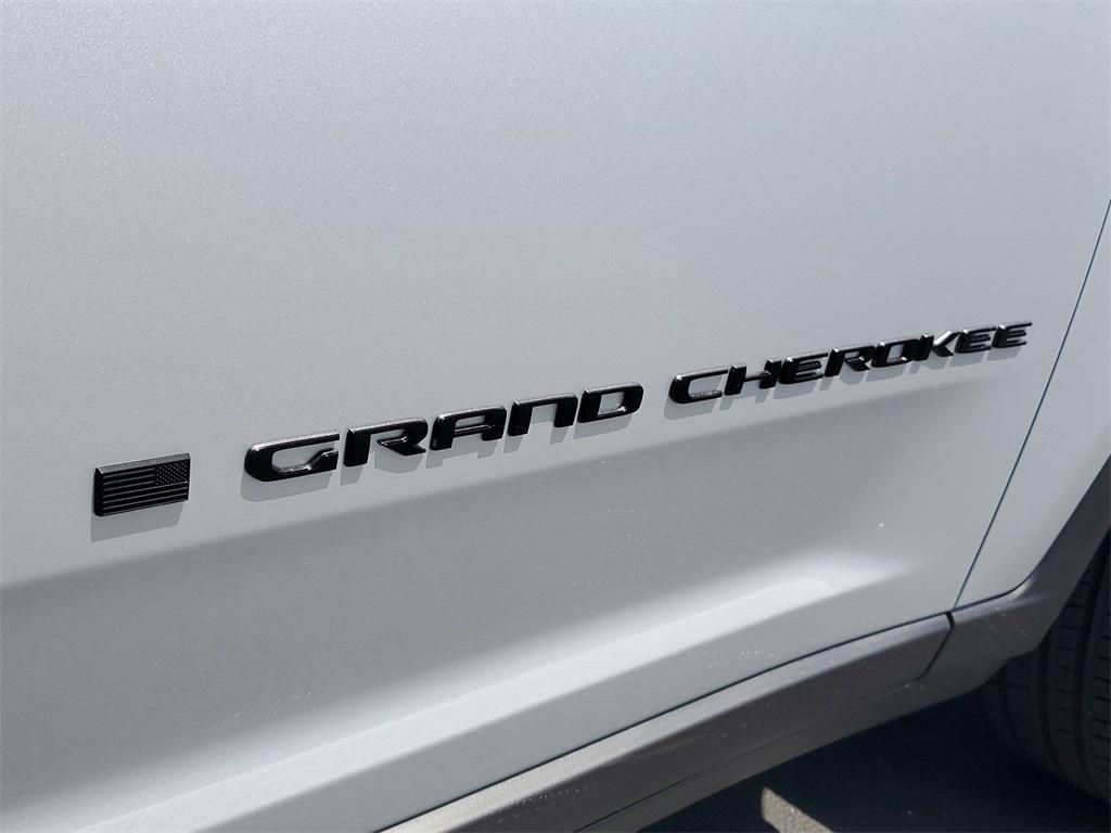 new 2025 Jeep Grand Cherokee car