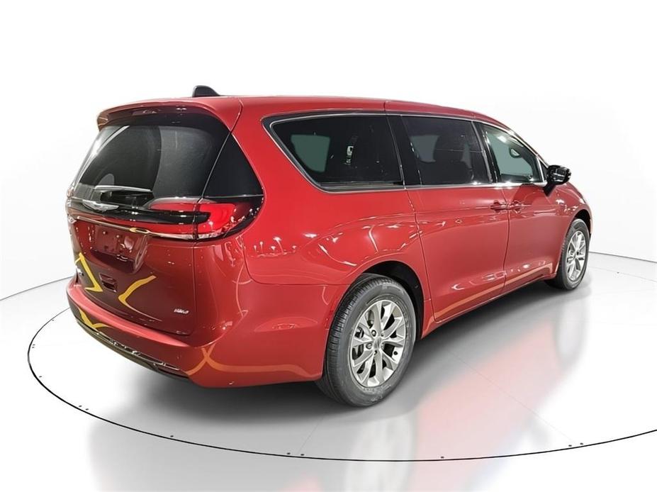 new 2025 Chrysler Pacifica car, priced at $46,030