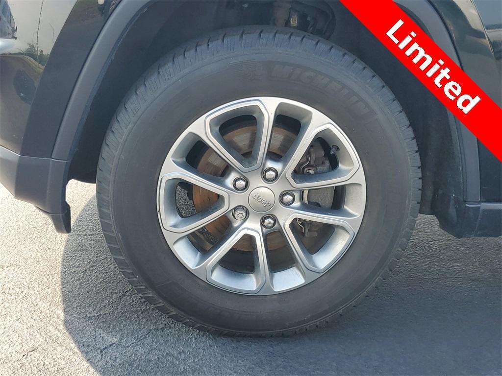 used 2015 Jeep Grand Cherokee car, priced at $12,977