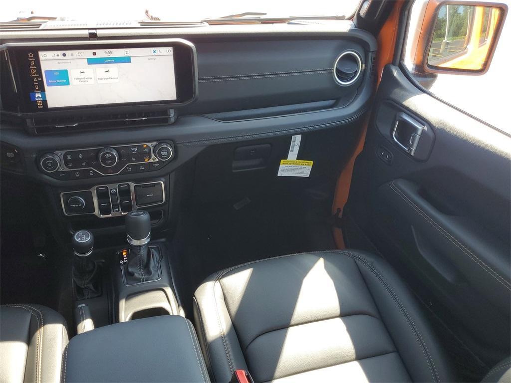 new 2025 Jeep Wrangler car, priced at $51,694