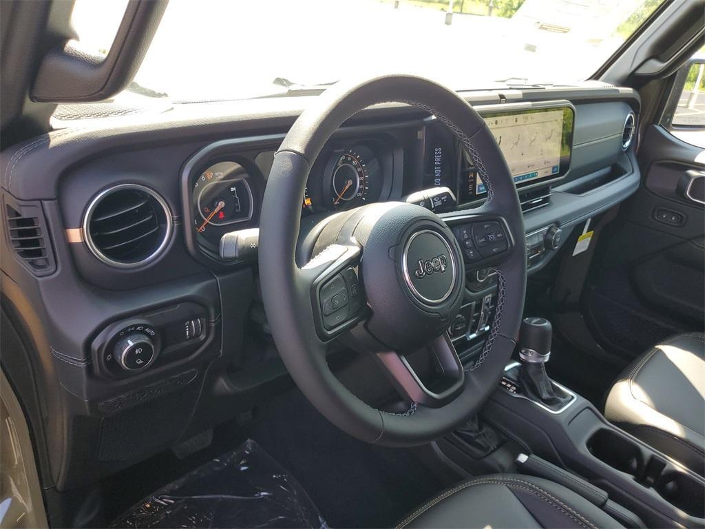 new 2025 Jeep Gladiator car, priced at $44,214