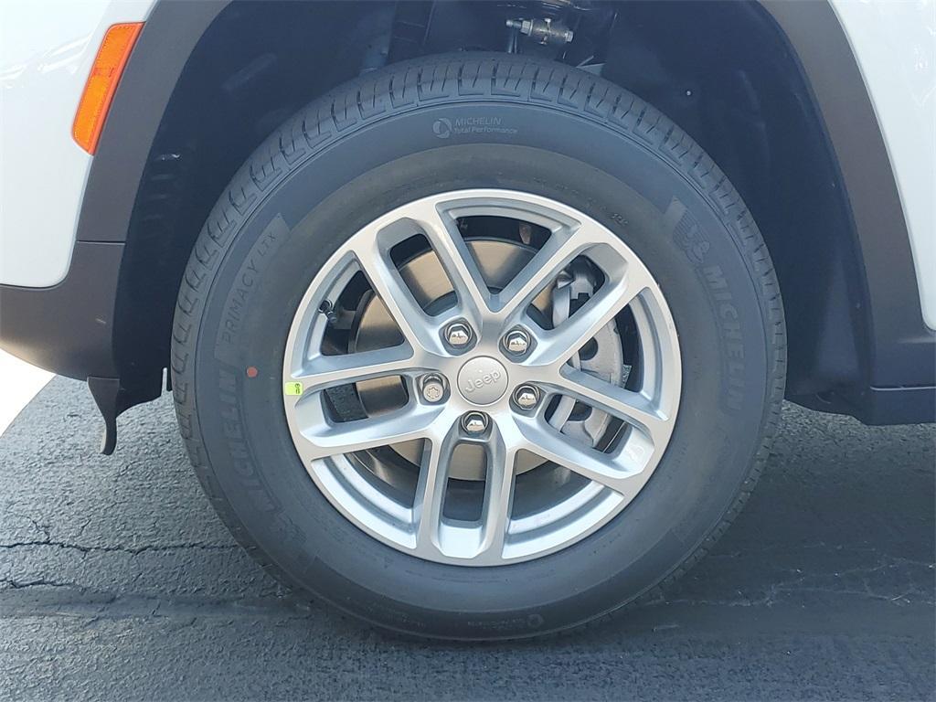 new 2025 Jeep Grand Cherokee car, priced at $38,530