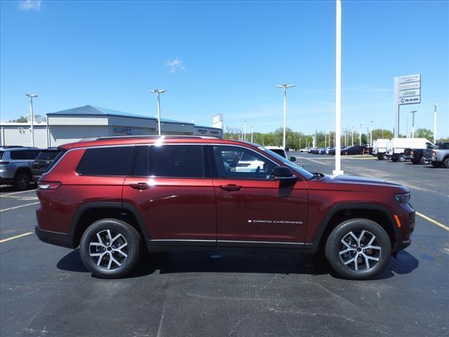 new 2024 Jeep Grand Cherokee L car, priced at $45,220