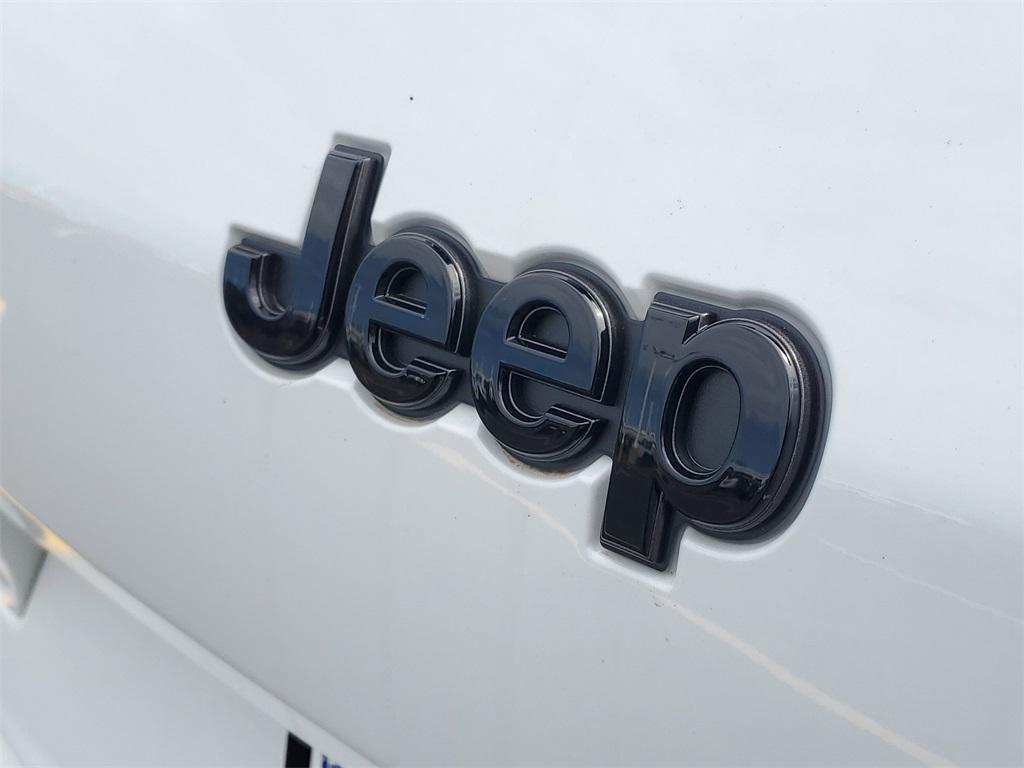 new 2025 Jeep Grand Cherokee L car, priced at $46,951