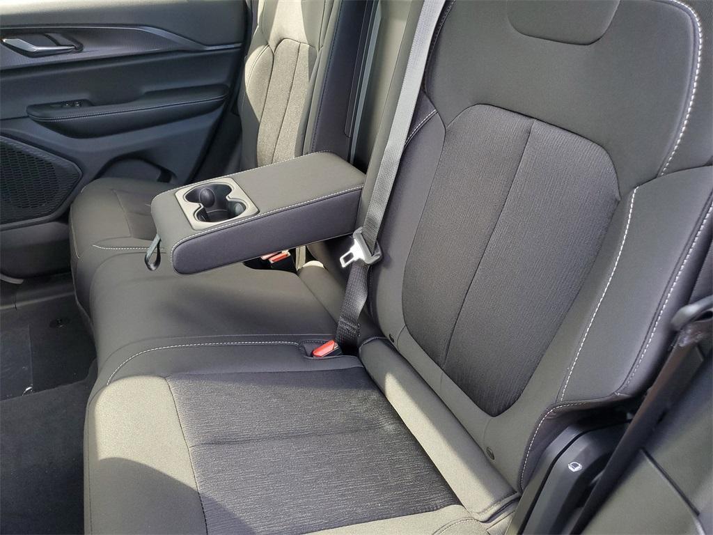 new 2025 Jeep Grand Cherokee car, priced at $37,943